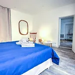 Les Doux Secrets De Bergere Périgueux