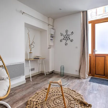 Les Doux Secrets De Bergere Périgueux